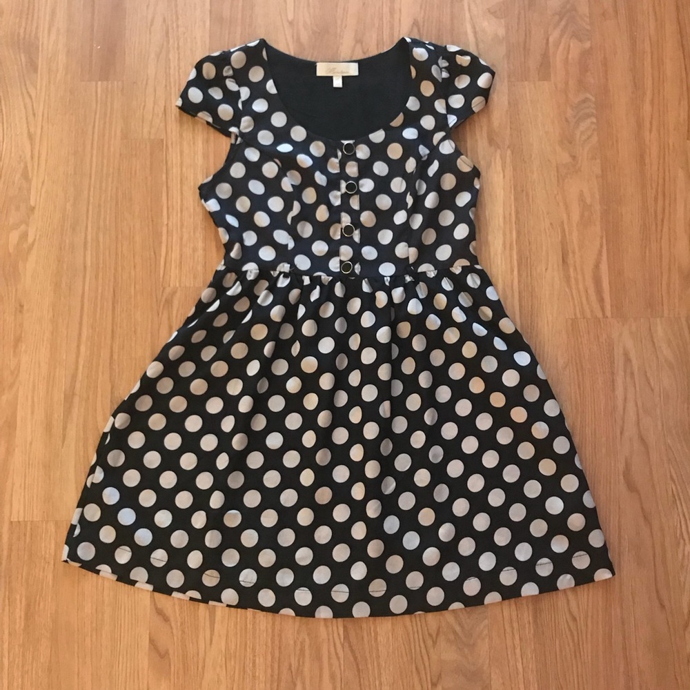 Adorable polka dot dress